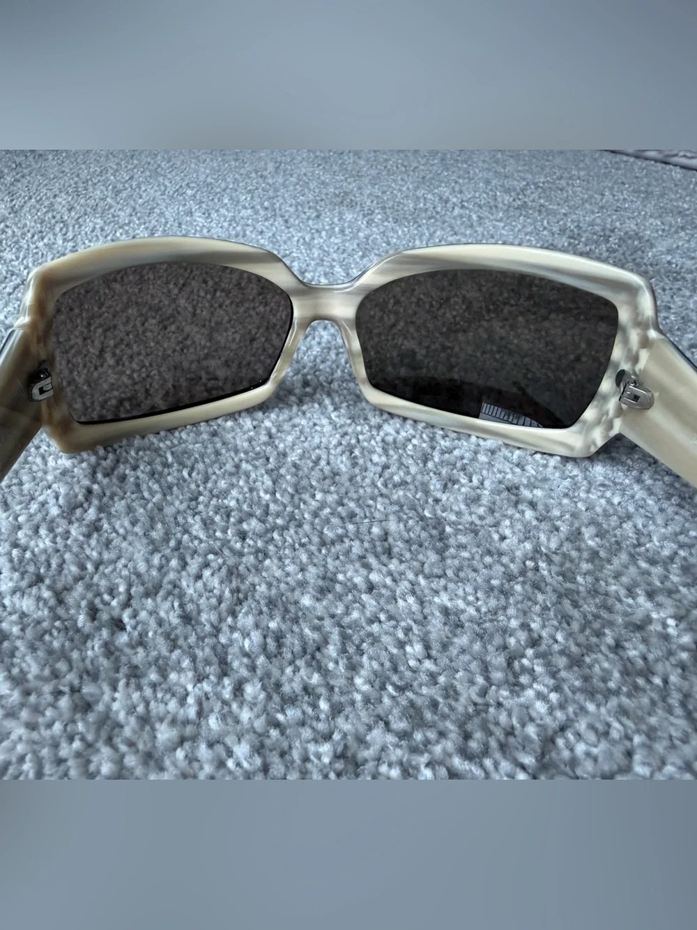 Title: Vera Bradley Oversized Square Sunglasses Brown & Ivory Tortoise, Case